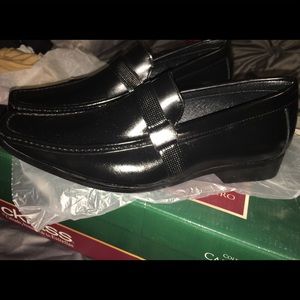 Men’s dressy shoes size 7.5 in men’s
